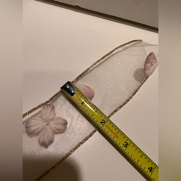 MARTHA STEWART EVERYDAY WINTER BLOSSOMS WIRED EDGE RIBBON. - Picture 6 of 6